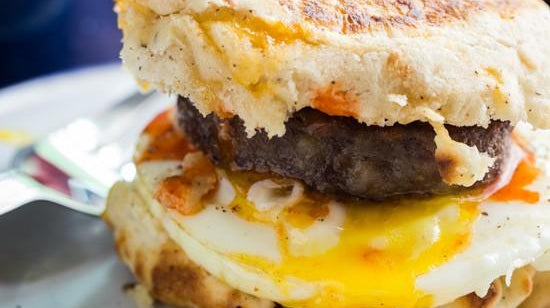 5 Easy Breakfasts Recipes For Caravanning - Xtend Outdoors