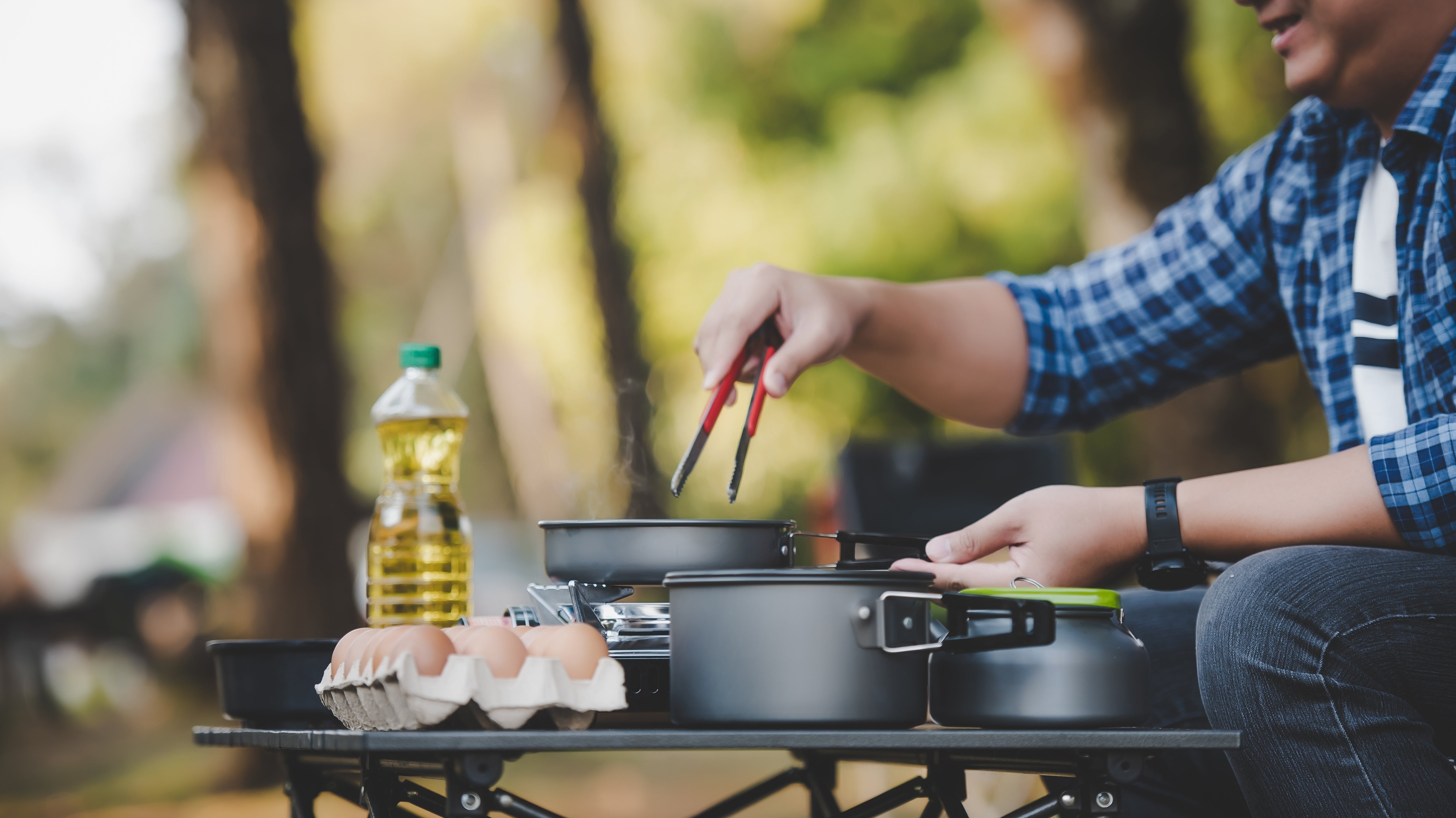 Space-Saving Solutions: Collapsible Camping Cookware for Every Trip
