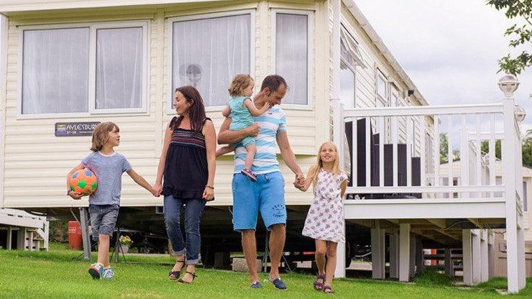 Why Choose Family over Friends When Planning A Caravan Trip? - Xtend Outdoors