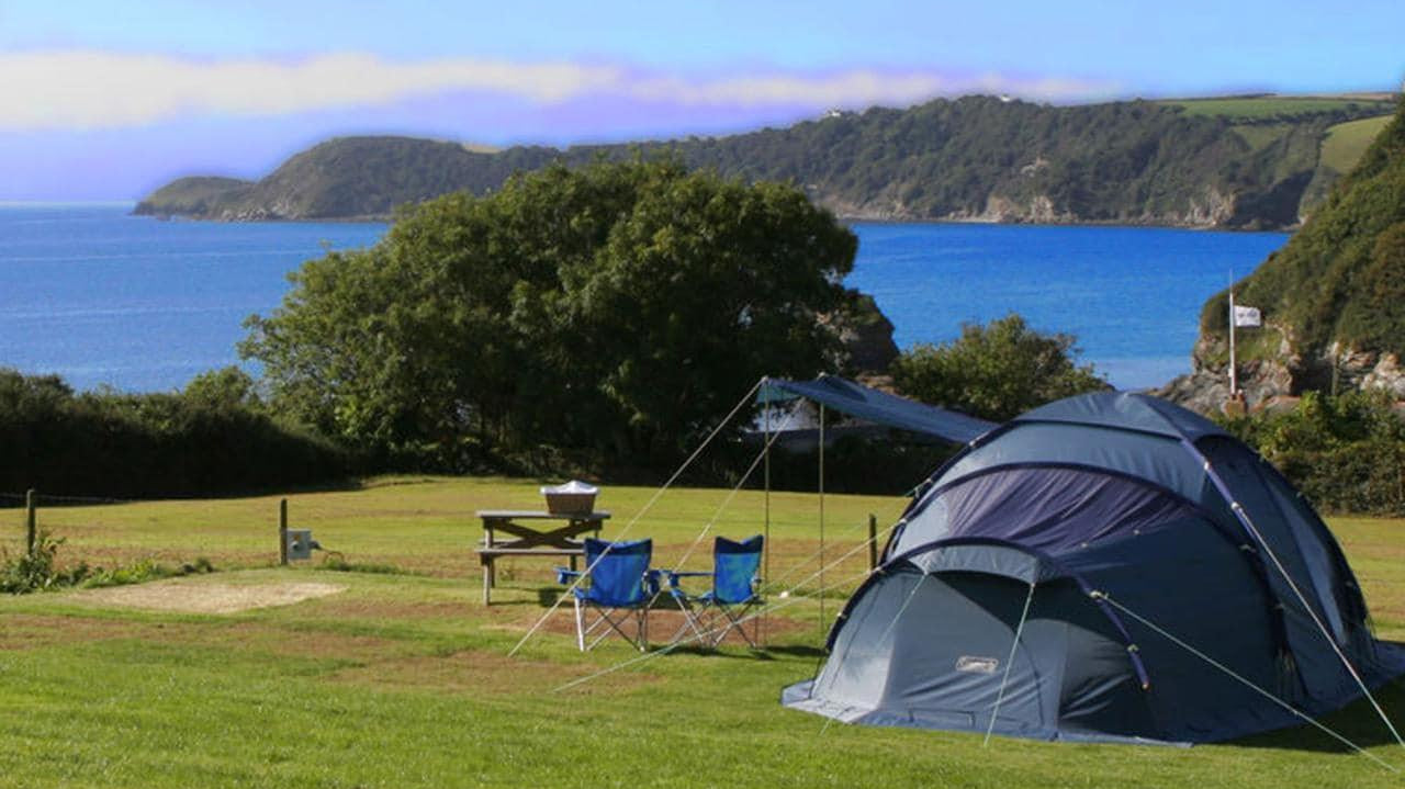4 Stunning Tips for a Budget Camping Trip - Xtend Outdoors