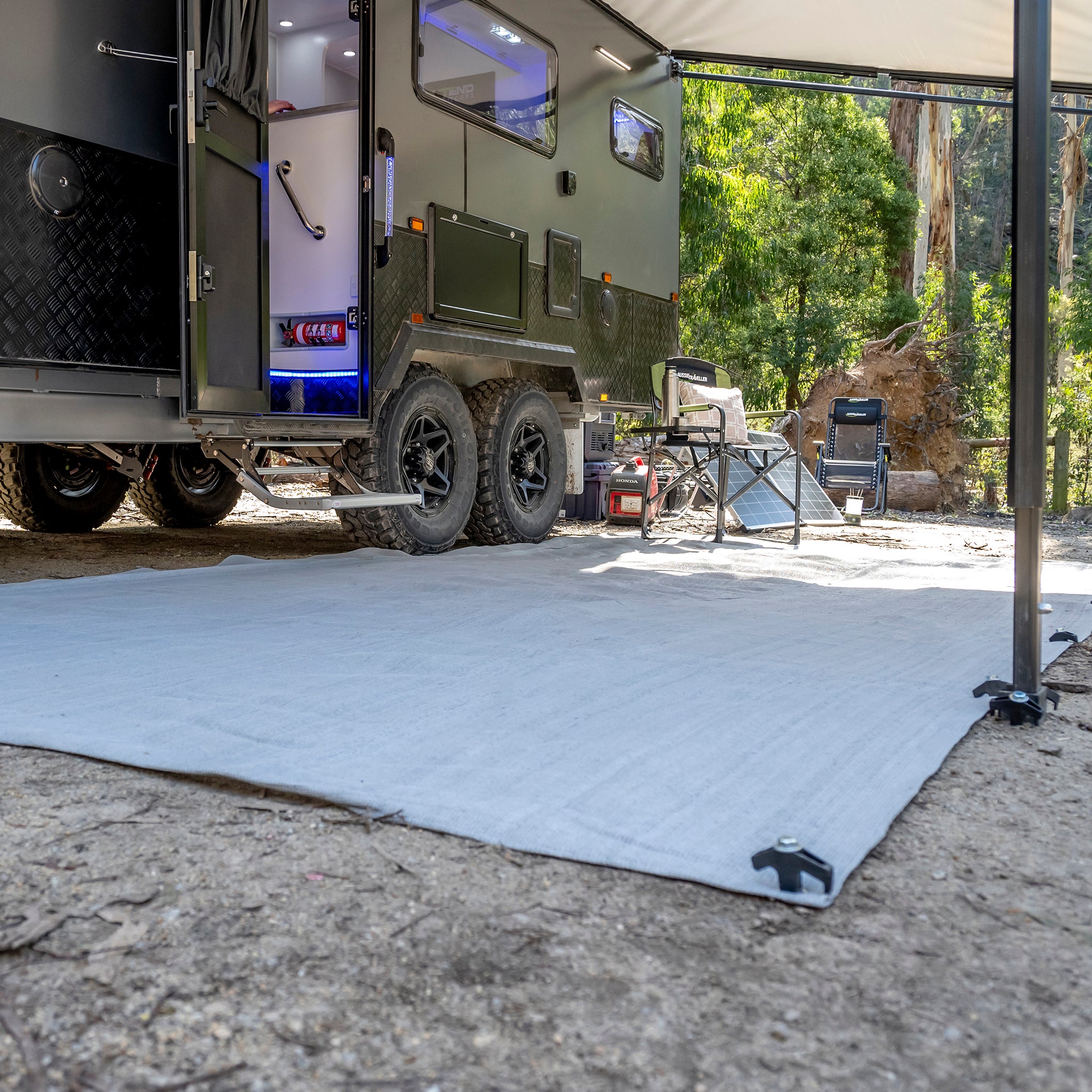 Floor Matting - 3.0m x 2.5m - Xtend Outdoors